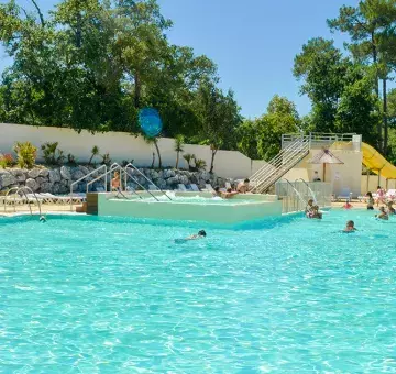 Piscine du camping La Pointe