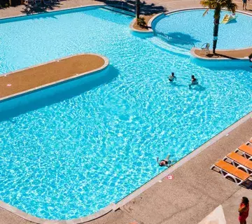 piscine extérieure les viviers
