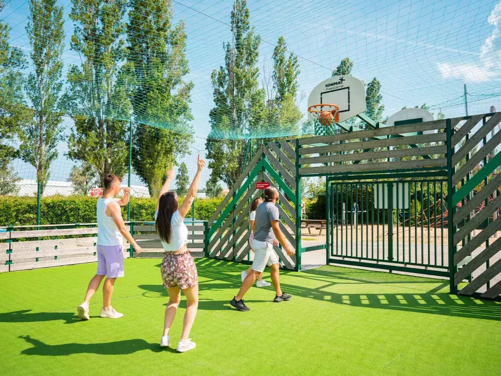 Les parfaites activités à faire en famille au camping Siblu Villages Le Montourey 2