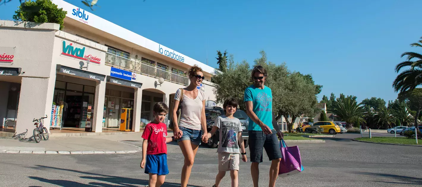 Faites le plein de victuailles au camping La Carabasse