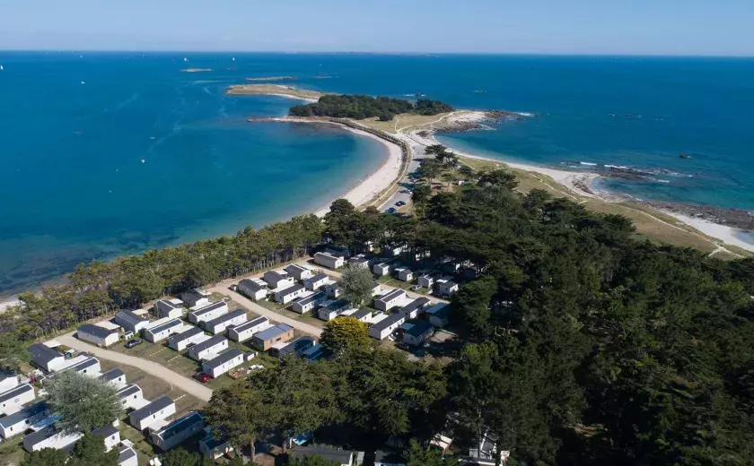 La magnifique vue aérienne du camping Siblu Villages Le Conguel 1